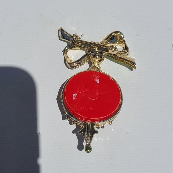 Vintage Gold Tone And Red And Green Enamel Christmas Ornament Dangle Brooch - Picture 3 of 4